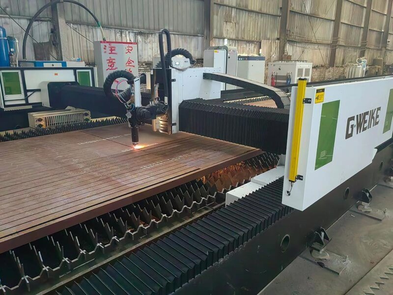 laser cutting machine